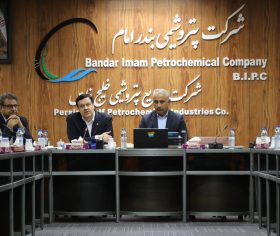 کاهش حاشیه سود